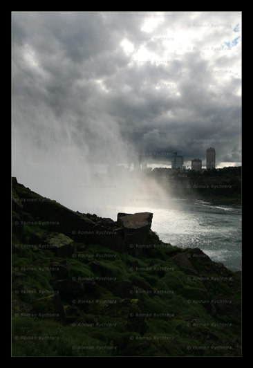 040_Niagara_Falls.jpg