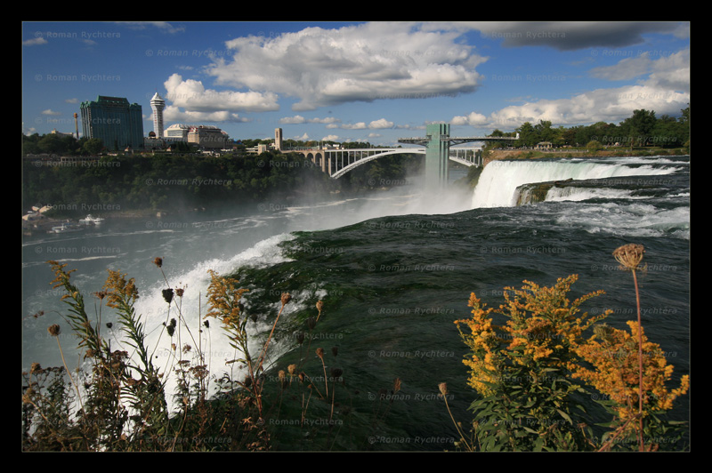 044_Niagara_Falls.jpg